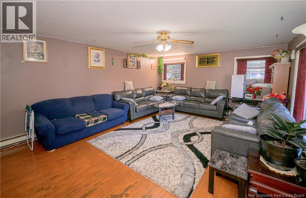 26 Hachey Avenue, Fredericton, New Brunswick E3A 3X6 - Photo 8 - NB128249
