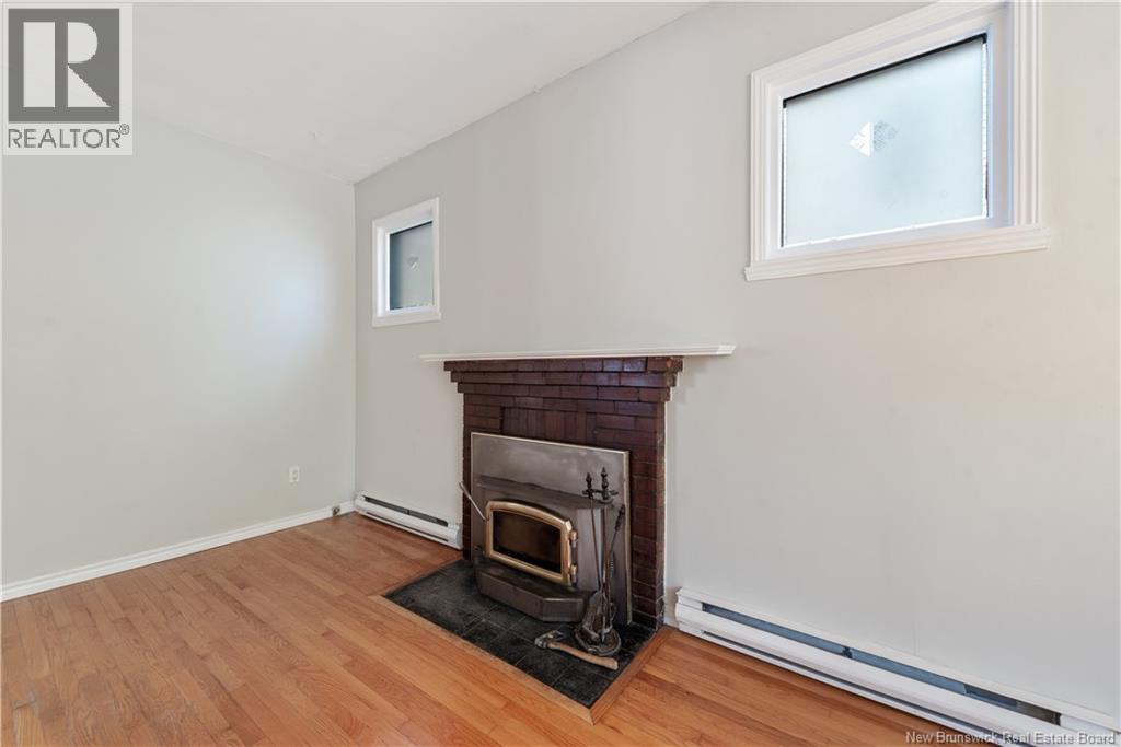 253 Weldon Street, Moncton, New Brunswick E1C 5W9 - Photo 5 - NB128264