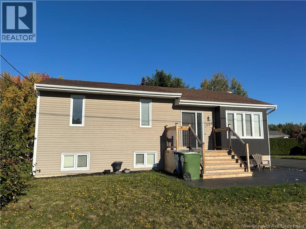 1027 Rue Hache, Beresford, New Brunswick E8K 1H9 - Photo 3 - NB128277