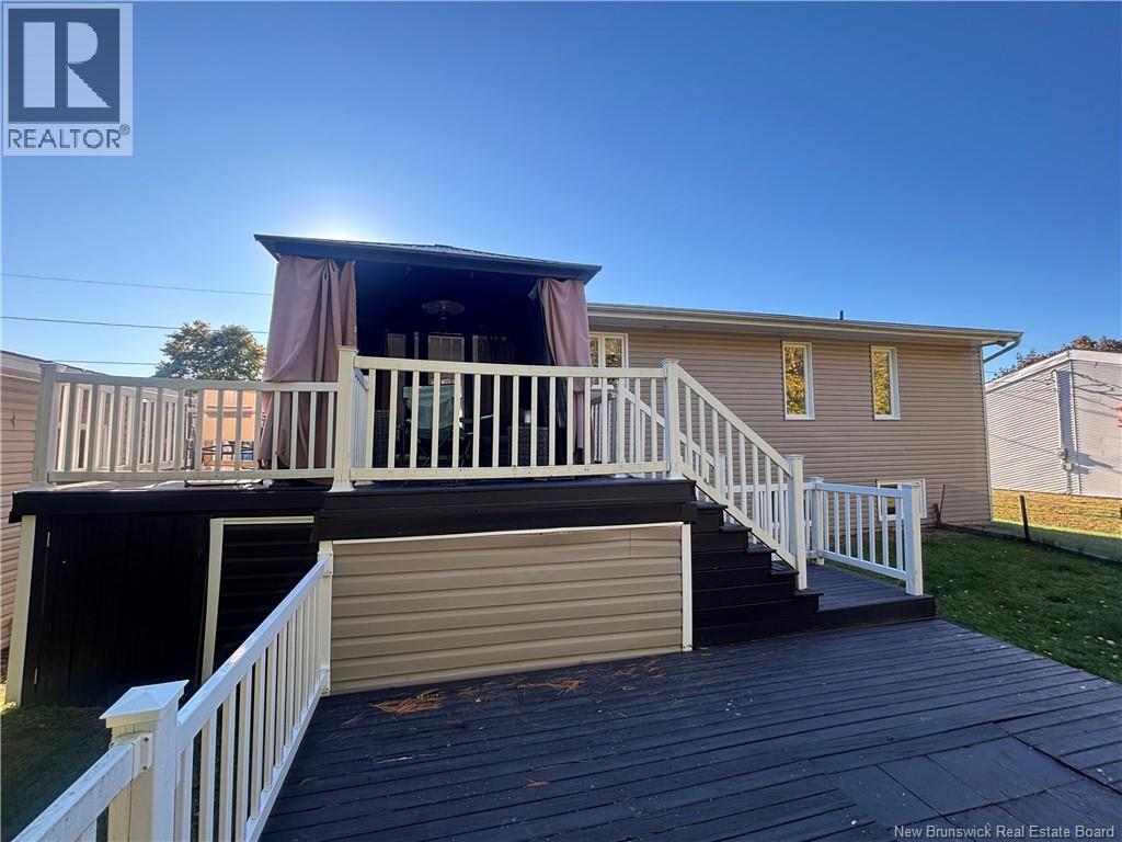 1027 Rue Hache, Beresford, New Brunswick E8K 1H9 - Photo 8 - NB128277