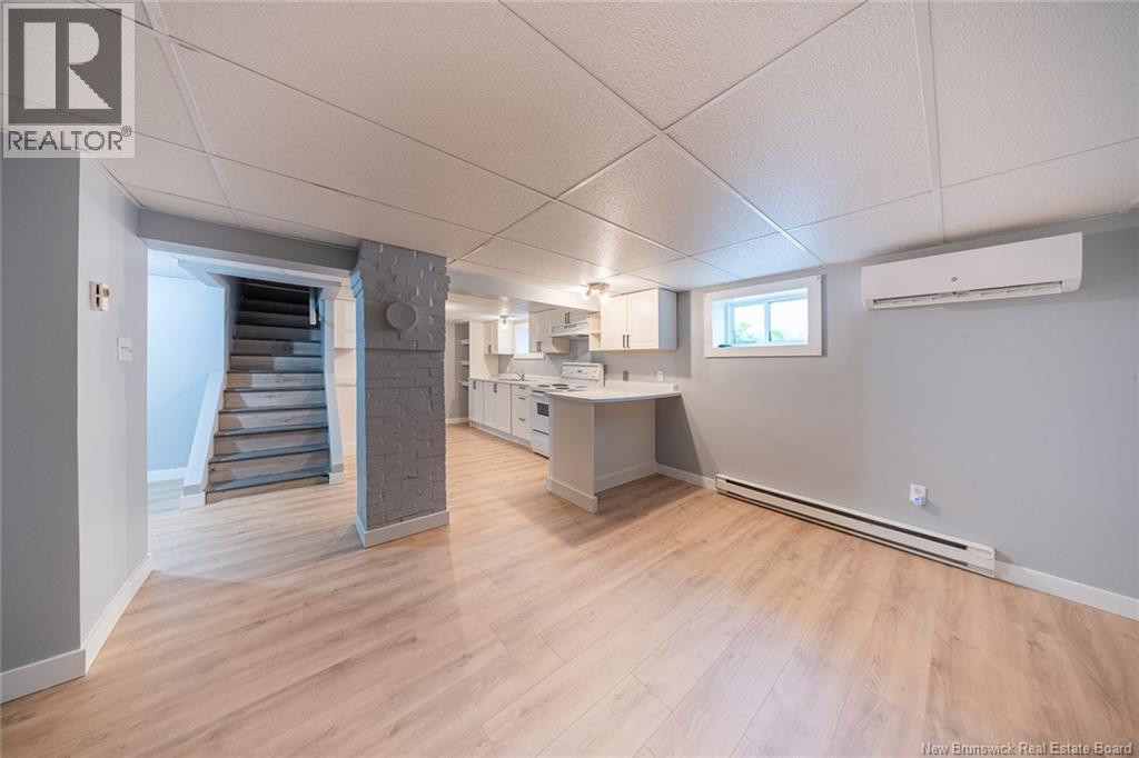 41 Vail Street, Moncton, New Brunswick E1A 3L2 - Photo 3 - NB128221