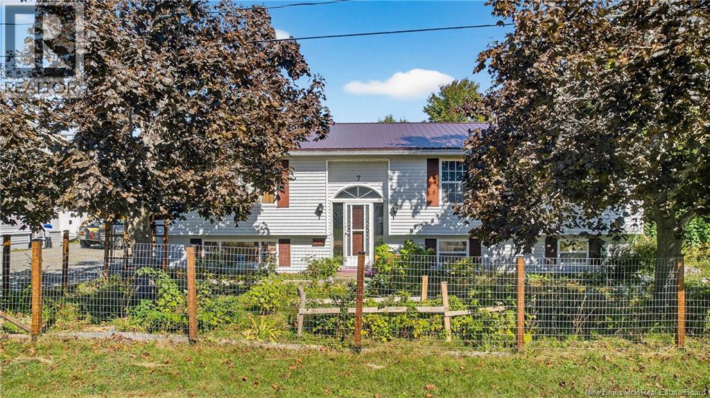 7 Citizens Court, St. Stephen, New Brunswick E3L 3C5 - Photo 1 - NB128341