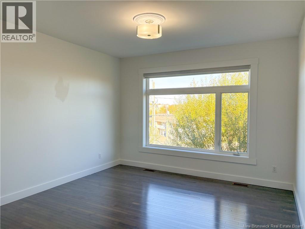 44 Bicentennial Drive, Woodstock, New Brunswick E7M 6A7 - Photo 33 - NB128012