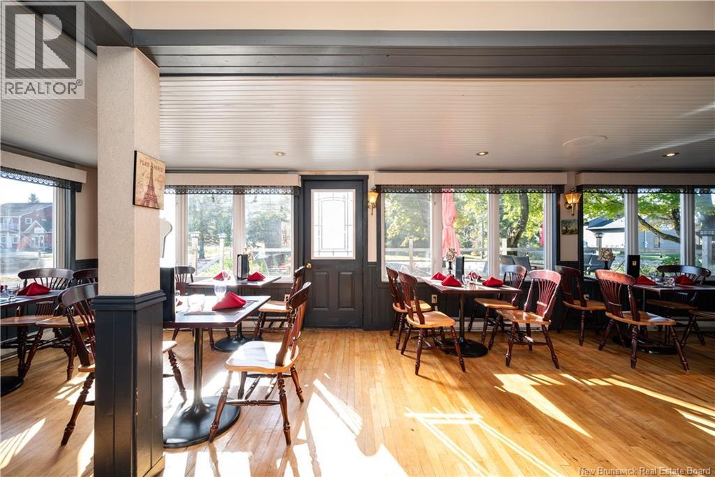 562 Main Street, Shediac, New Brunswick  E4P 2L9 - Photo 11 - NB128188