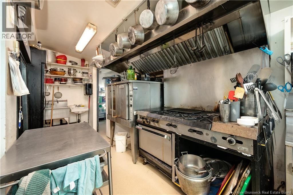 562 Main Street, Shediac, New Brunswick  E4P 2L9 - Photo 23 - NB128188