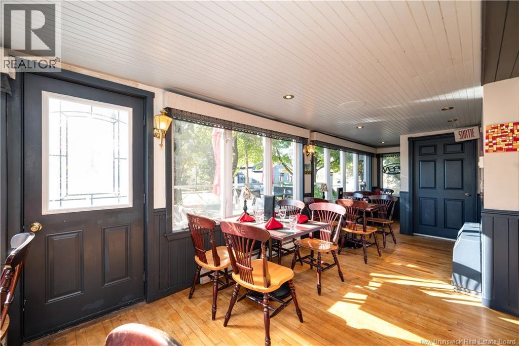 562 Main Street, Shediac, New Brunswick  E4P 2L9 - Photo 3 - NB128188