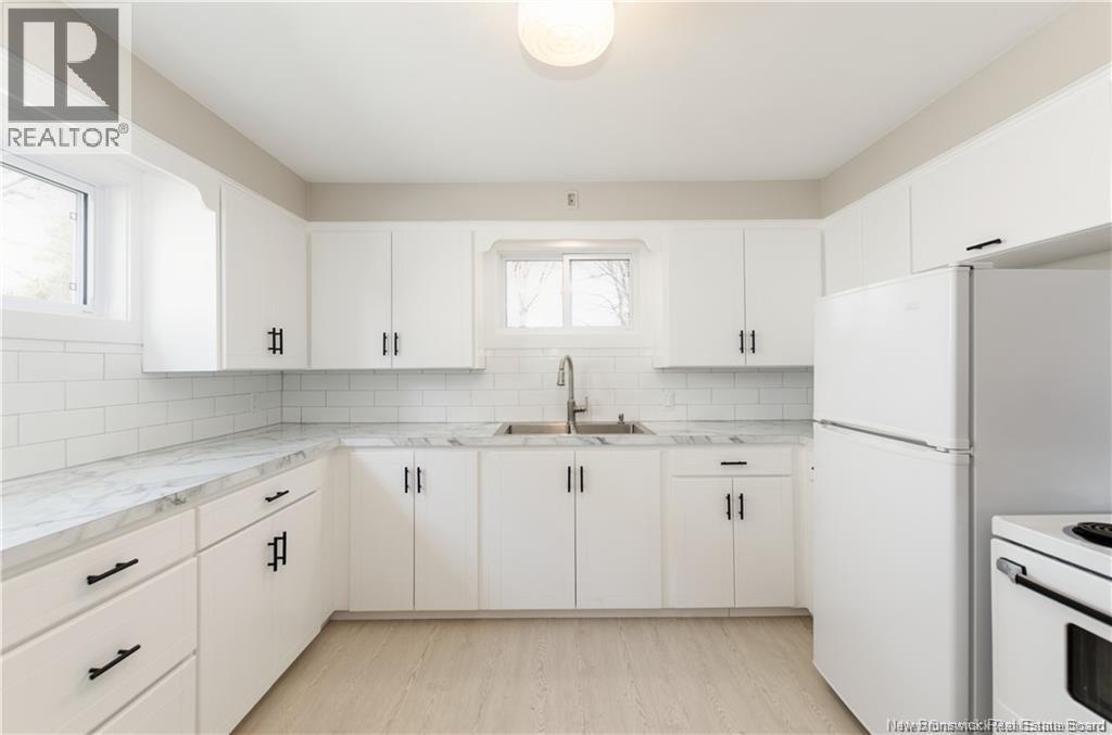 93 Edward, Moncton, New Brunswick E1A 3Z1 - Photo 10 - NB128438