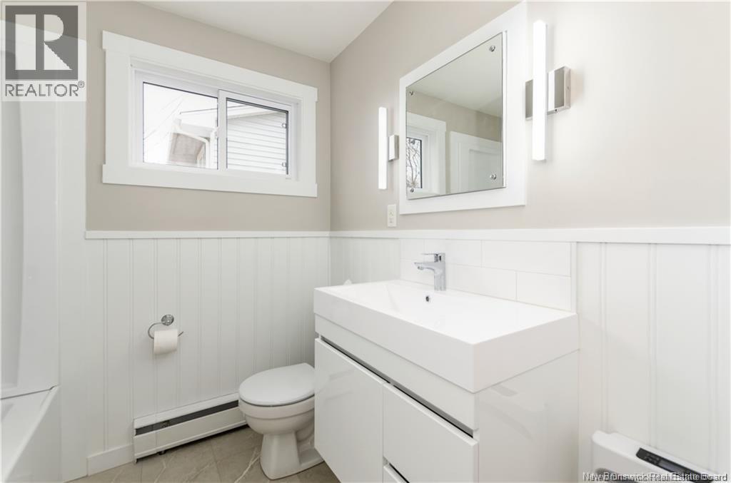 93 Edward, Moncton, New Brunswick E1A 3Z1 - Photo 17 - NB128438