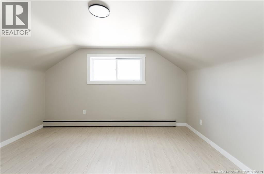 93 Edward, Moncton, New Brunswick E1A 3Z1 - Photo 20 - NB128438