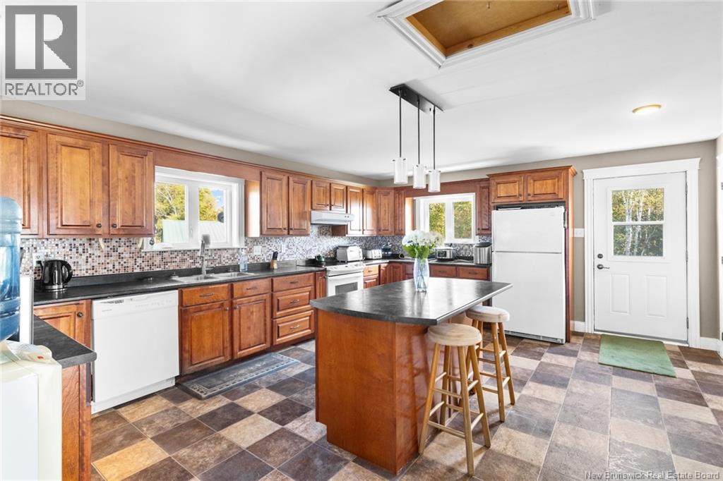 2535 Route 102, Lincoln, New Brunswick E3B 7E6 - Photo 11 - NB128574