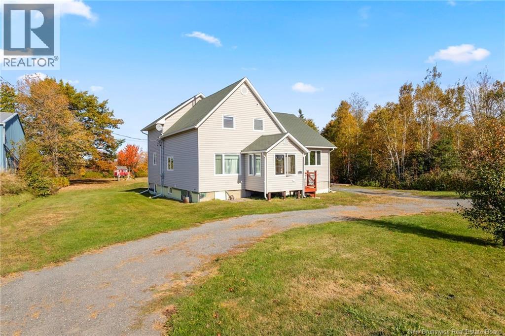 2535 Route 102, Lincoln, New Brunswick E3B 7E6 - Photo 3 - NB128574
