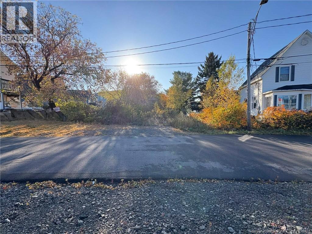 164 Gabriel Street, Dieppe, New Brunswick E1A 1Z2 - Photo 1 - NB128494