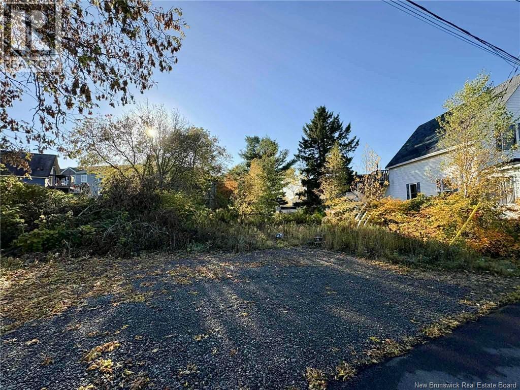 164 Gabriel Street, Dieppe, New Brunswick E1A 1Z2 - Photo 3 - NB128494
