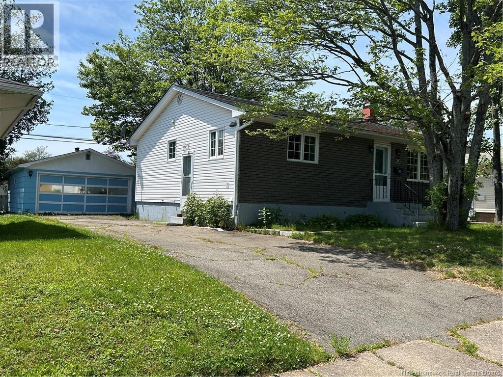 34 Smith Street, Moncton, New Brunswick E1C 8G2 - Photo 1 - NB128500