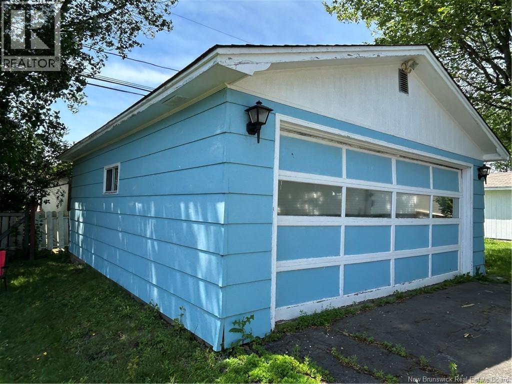 34 Smith Street, Moncton, New Brunswick E1C 8G2 - Photo 7 - NB128500