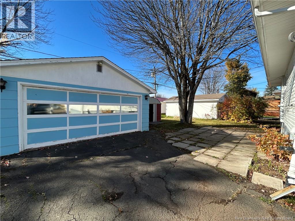 34 Smith Street, Moncton, New Brunswick E1C 8G2 - Photo 9 - NB128500