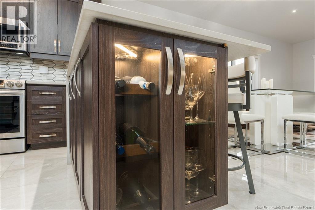 112 De La Falaise Street Unit# 201, Edmundston, New Brunswick  E3V 0C4 - Photo 4 - NB128636