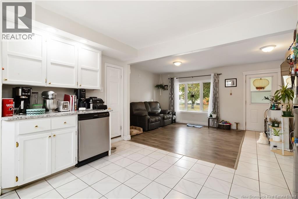 270 Whitepine, Riverview, New Brunswick E1B 3M2 - Photo 5 - NB128626