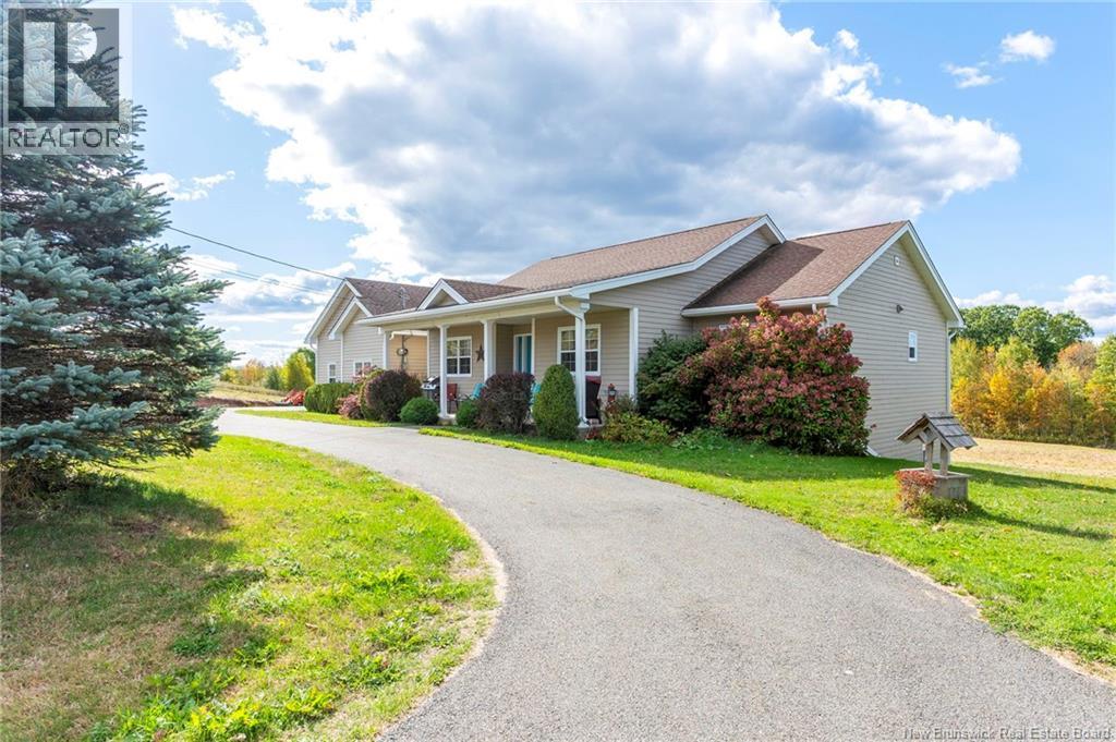 439 Route 100, Nauwigewauk, New Brunswick E5N 6Z5 - Photo 2 - NB128493