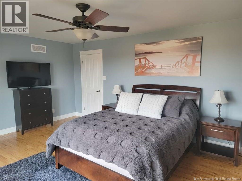 1135 Mercury Street, Bathurst, New Brunswick  E2A 2J4 - Photo 12 - NB128697