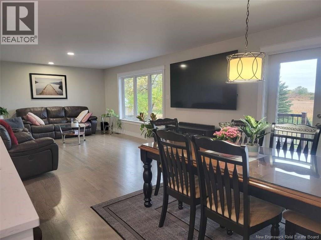 1135 Mercury Street, Bathurst, New Brunswick  E2A 2J4 - Photo 7 - NB128697