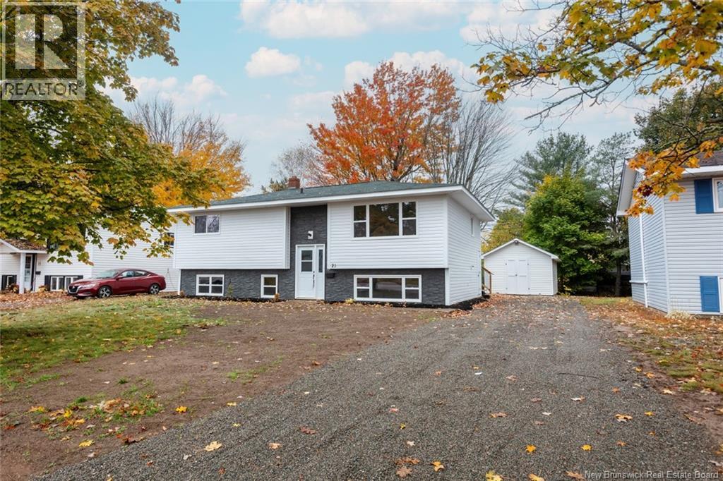 21 Shawn Court, Riverview, New Brunswick