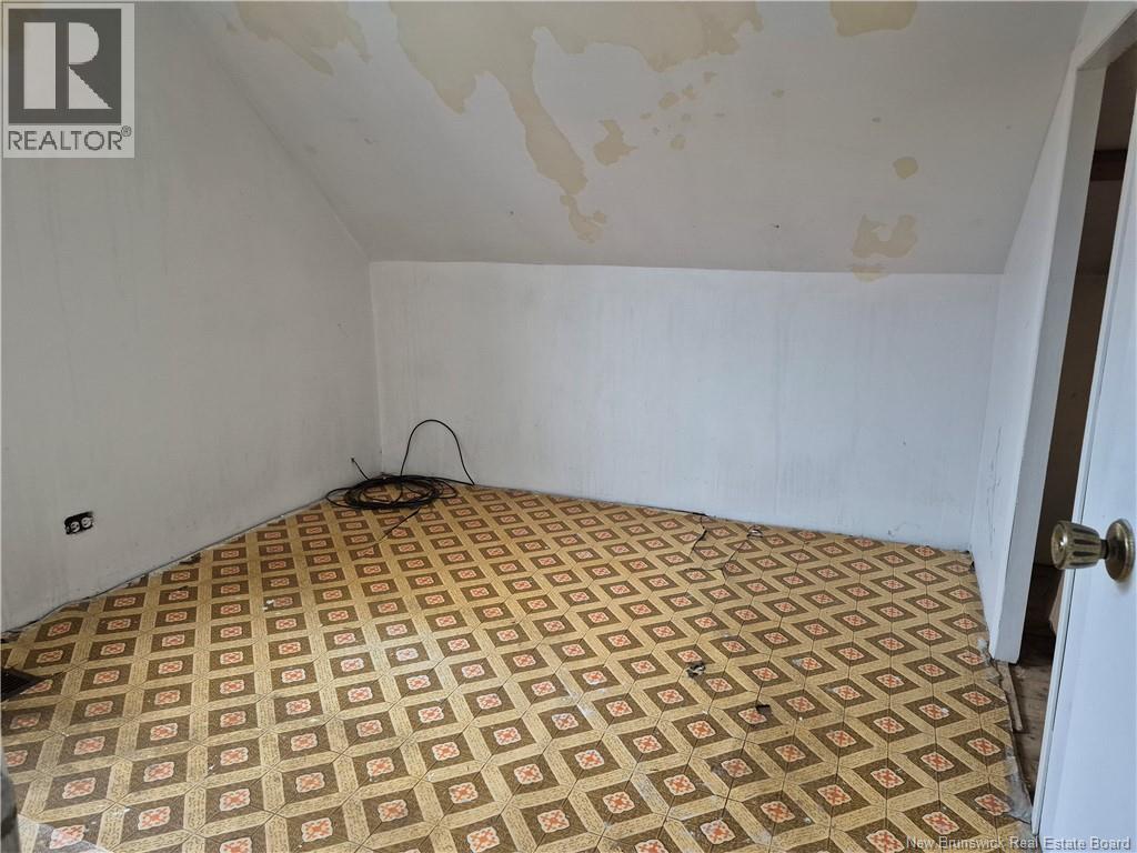 348 St-Jean Street, Saint-Léonard, New Brunswick  E7E 2B6 - Photo 21 - NB128833