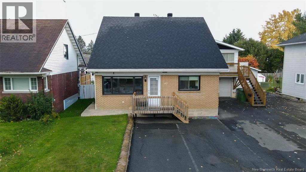 67 Ordonnance Street, Edmundston, New Brunswick  E3V 1C6 - Photo 2 - NB128908