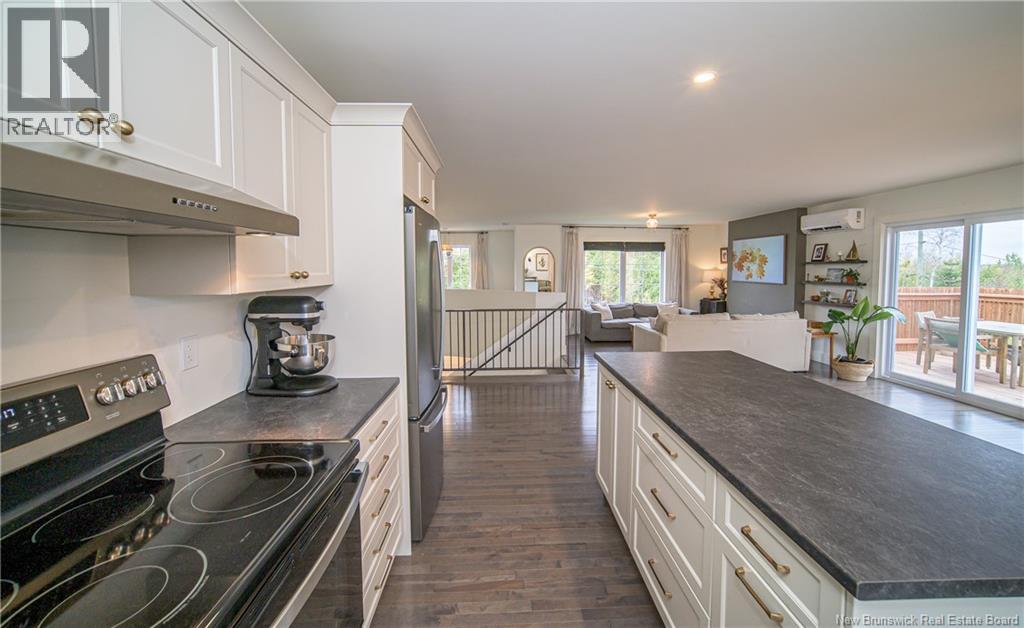 23 Snowshoe Street, Lower Kingsclear, New Brunswick  E3E 0E9 - Photo 5 - NB128935