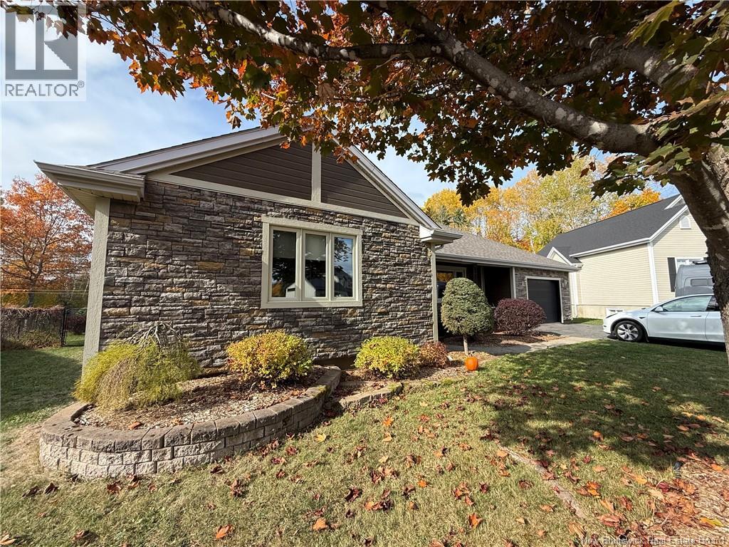 125 Fairview Court, Bathurst, New Brunswick E2A 4X5 - Photo 2 - NB128940