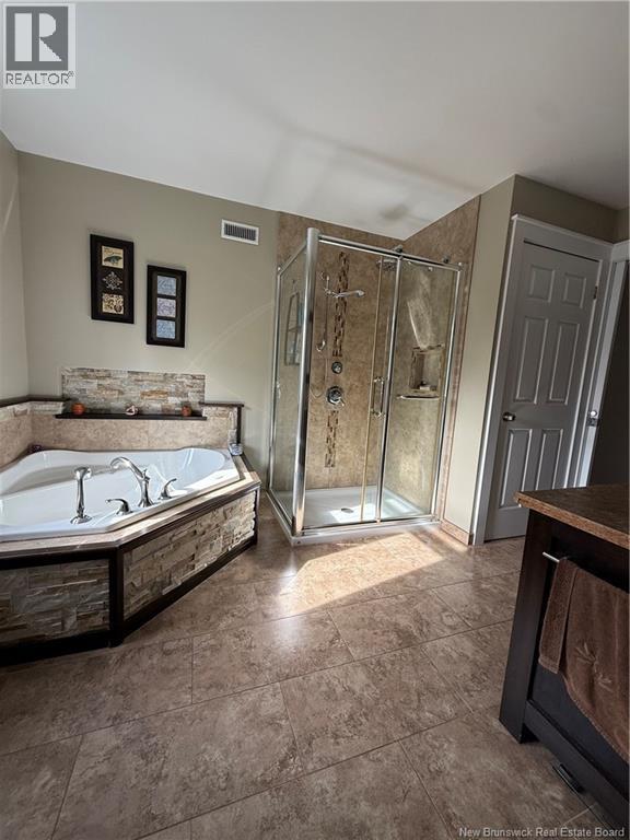 125 Fairview Court, Bathurst, New Brunswick E2A 4X5 - Photo 26 - NB128940