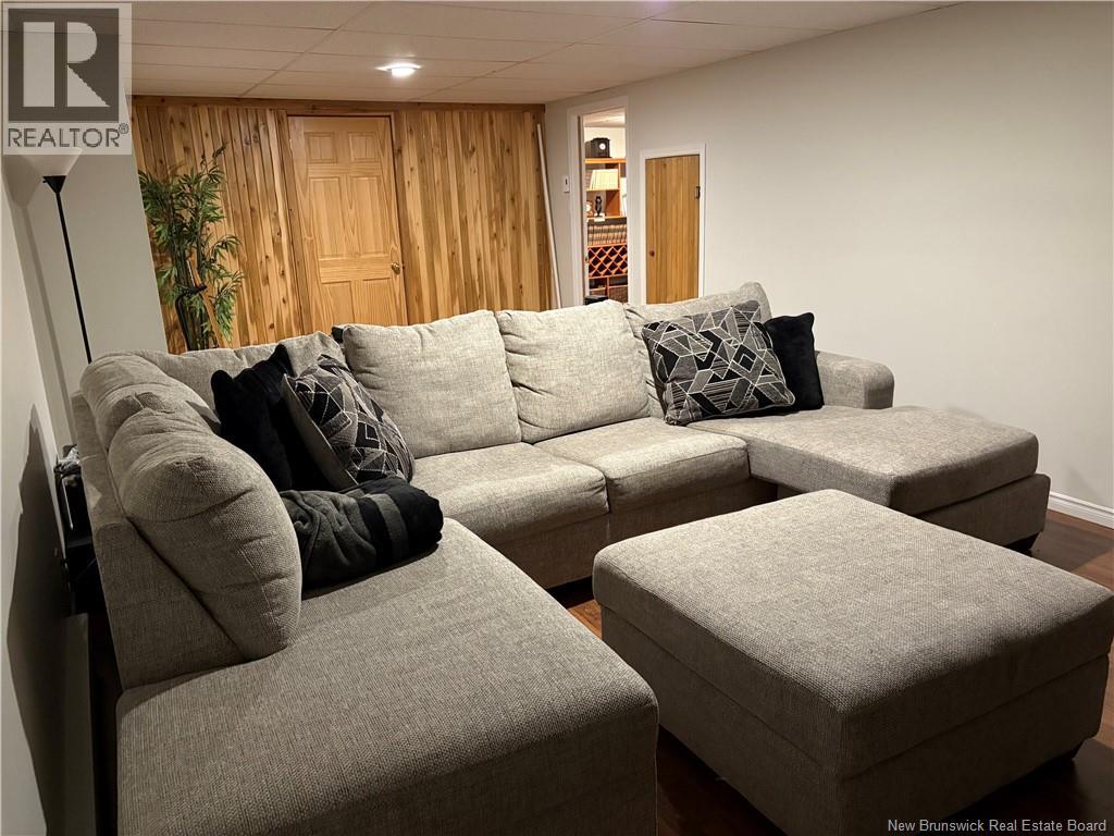 125 Fairview Court, Bathurst, New Brunswick E2A 4X5 - Photo 34 - NB128940