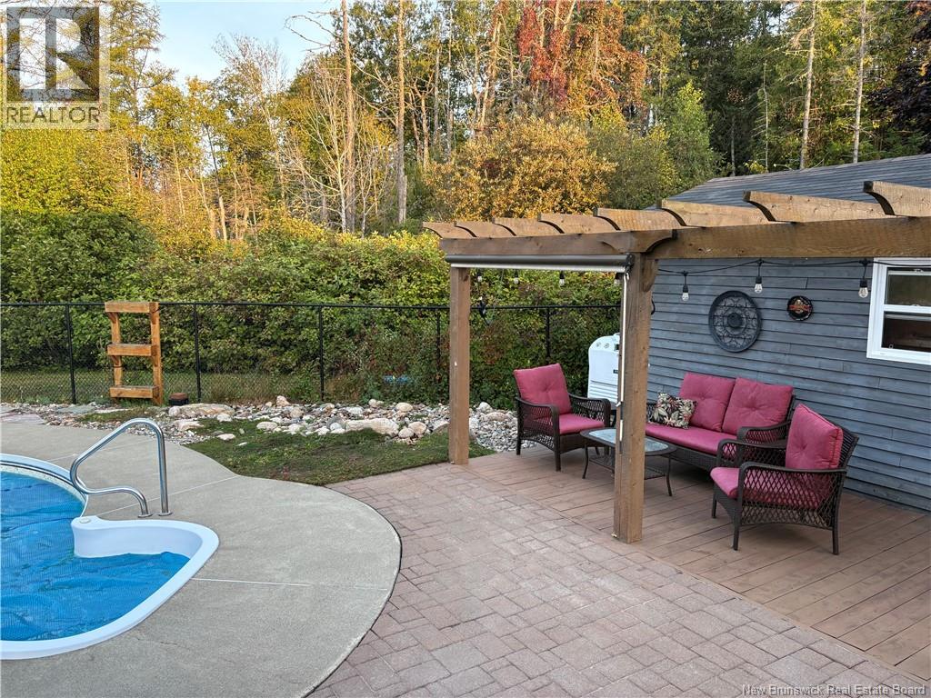 125 Fairview Court, Bathurst, New Brunswick E2A 4X5 - Photo 4 - NB128940