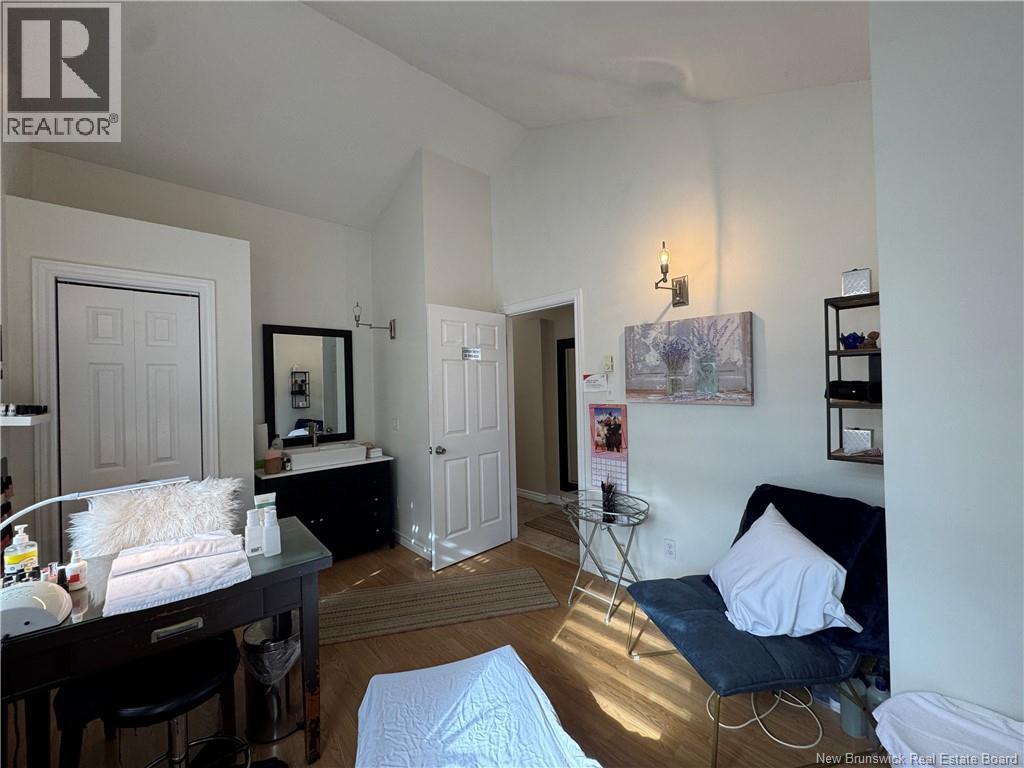 61 Bridge Street, Sackville, New Brunswick E4L 3N8 - Photo 5 - NB129009