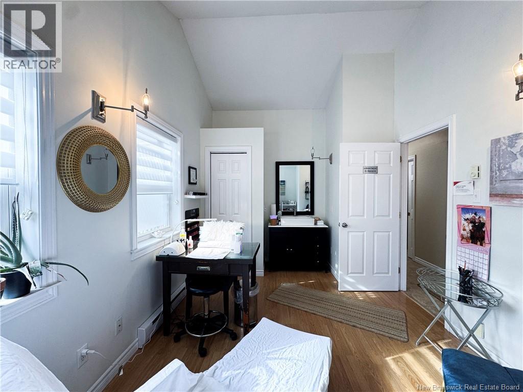 61 Bridge Street, Sackville, New Brunswick E4L 3N8 - Photo 7 - NB129009