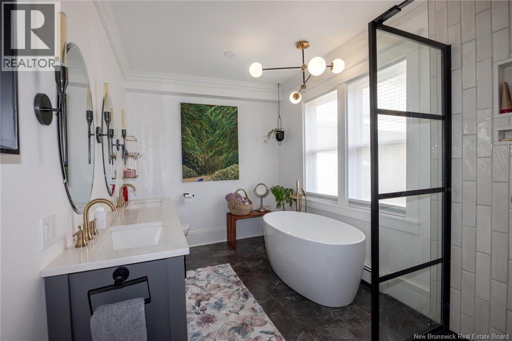 352 Regent Street, Fredericton, New Brunswick E3B 3X4 - Photo 15 - NB129035