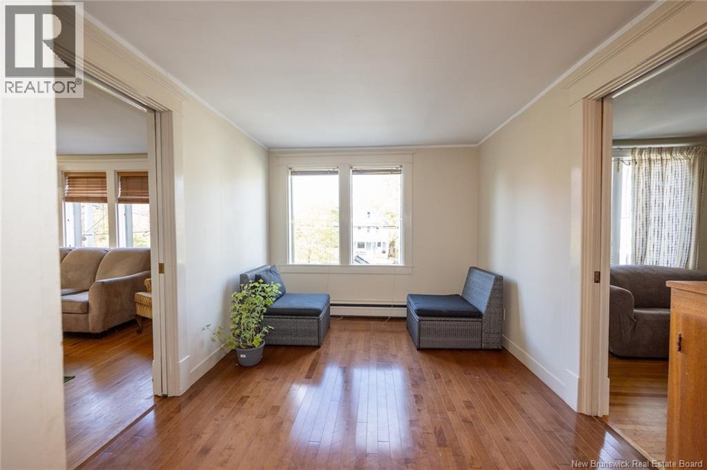 352 Regent Street, Fredericton, New Brunswick E3B 3X4 - Photo 23 - NB129035