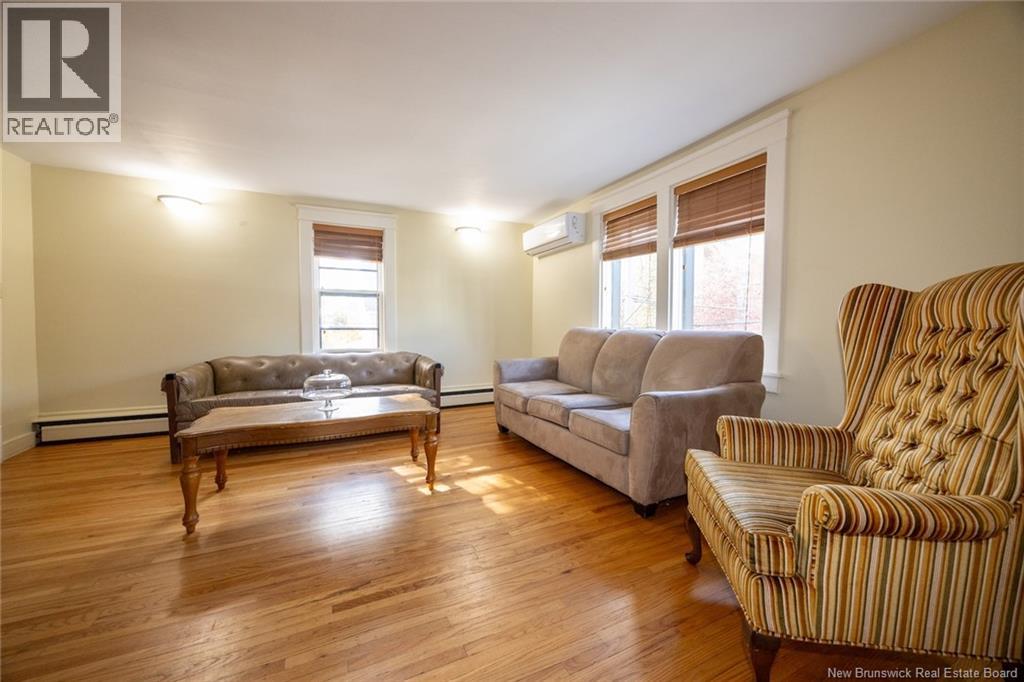 352 Regent Street, Fredericton, New Brunswick E3B 3X4 - Photo 25 - NB129035