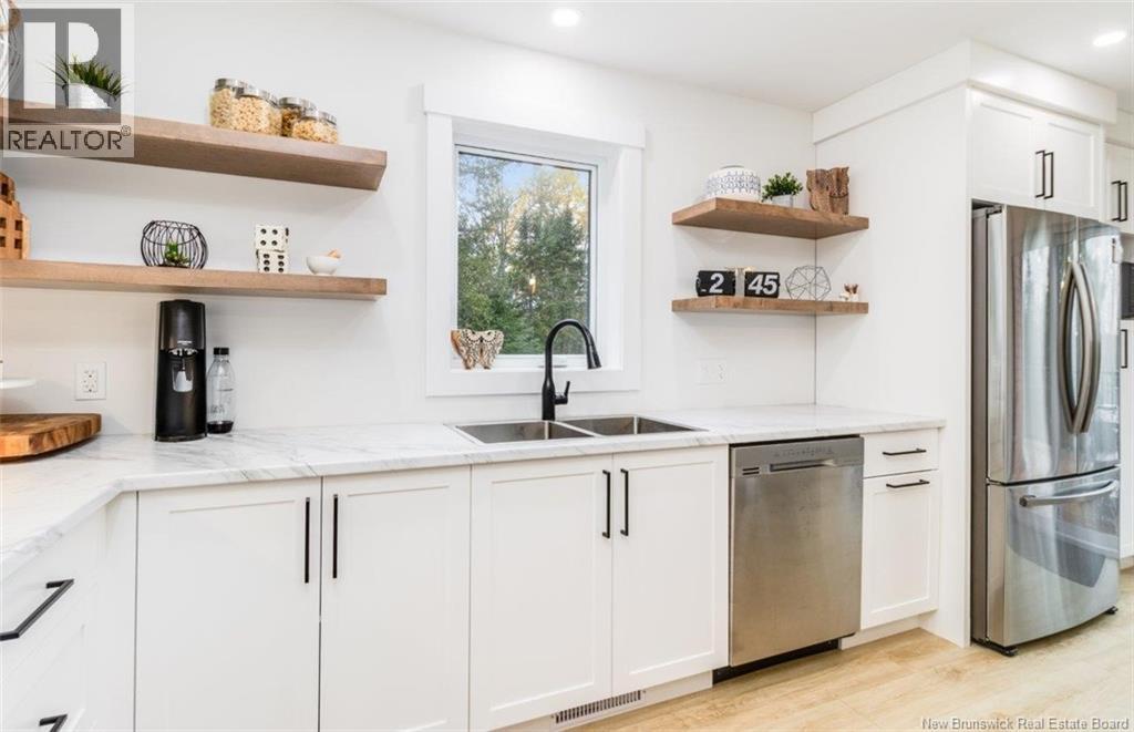 15 Loyalist Lane, Upper Kingsclear, New Brunswick E3E 0E3 - Photo 21 - NB129016