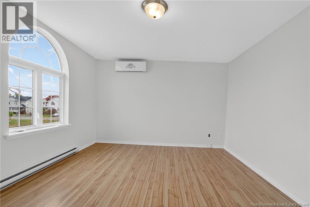 123 Hampton Street, Moncton, New Brunswick  E1G 5H2 - Photo 30 - NB129038