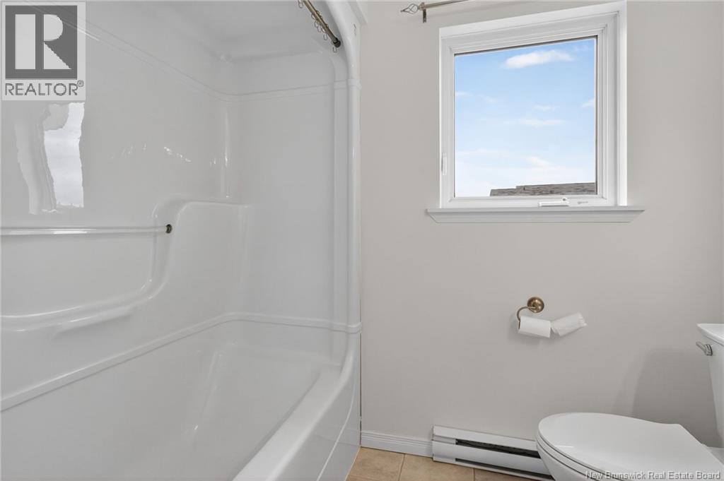 123 Hampton Street, Moncton, New Brunswick  E1G 5H2 - Photo 34 - NB129038