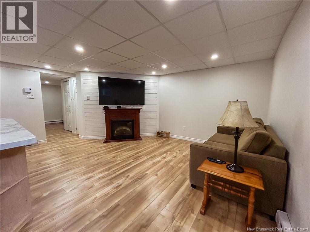 22 Walker Crescent, Campbellton, New Brunswick E3N 3N8 - Photo 34 - NB128974