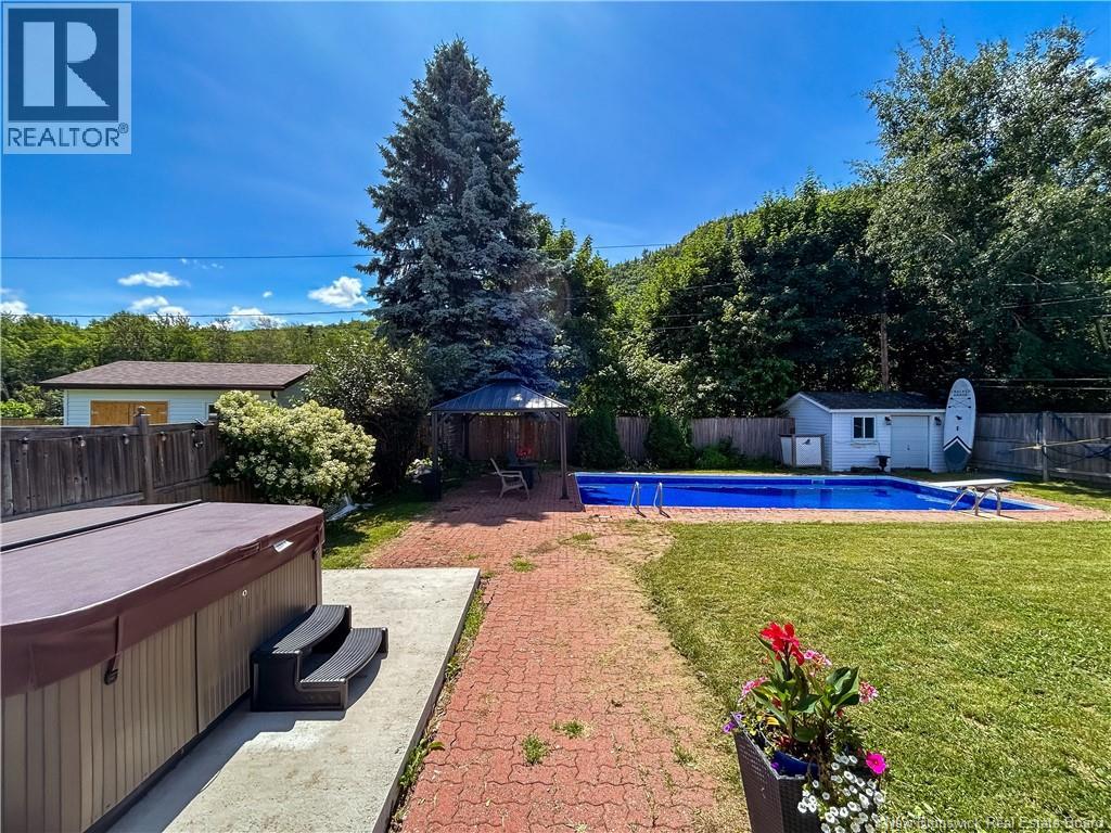 22 Walker Crescent, Campbellton, New Brunswick E3N 3N8 - Photo 42 - NB128974