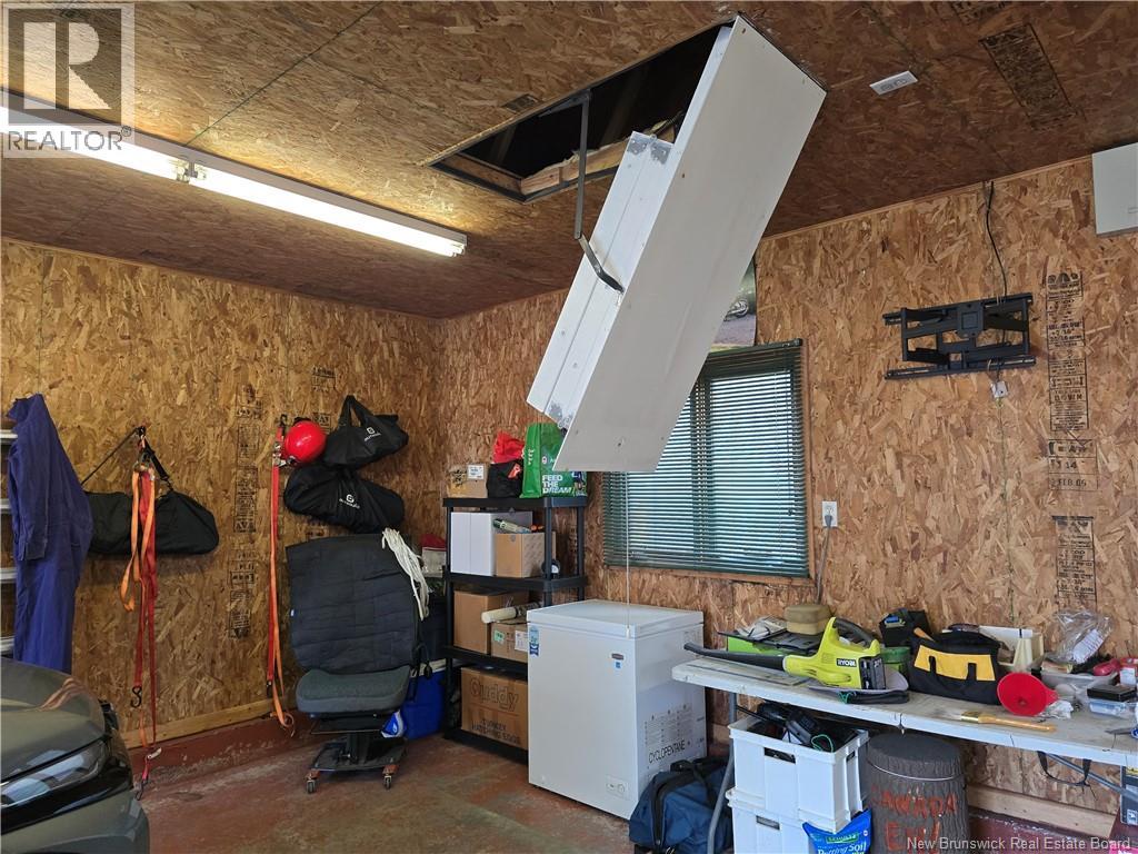 349 Hennessy, Bathurst, New Brunswick  E2A 2N8 - Photo 7 - NB129134
