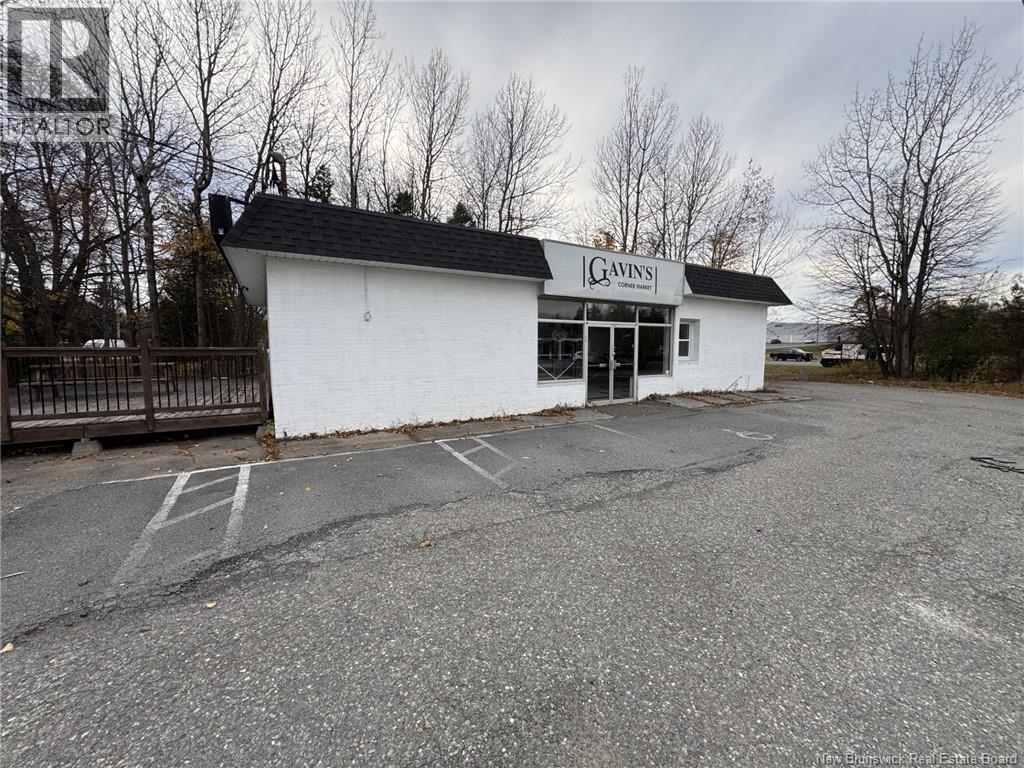 16 Scott Avenue, Rothesay, New Brunswick E2E 2K3 - Photo 8 - NB129148