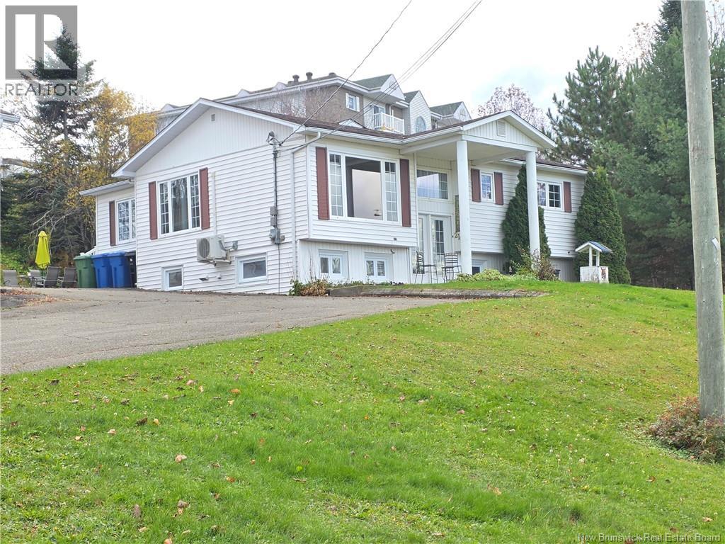 219 Victoria Street, Grand Falls, New Brunswick E3Z 3C3 - Photo 2 - NB129218
