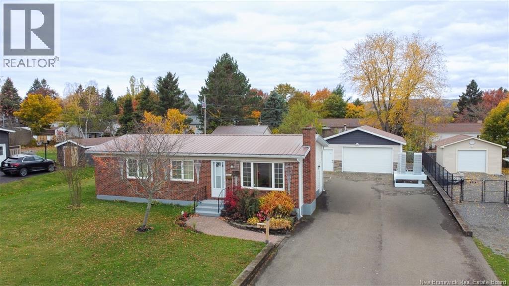 39 Laurelle Avenue, Moncton, New Brunswick  E1G 1G2 - Photo 2 - NB129185