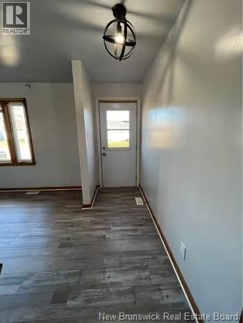 40 Coronation Drive, Moncton, New Brunswick  E1E 2X1 - Photo 2 - NB129254