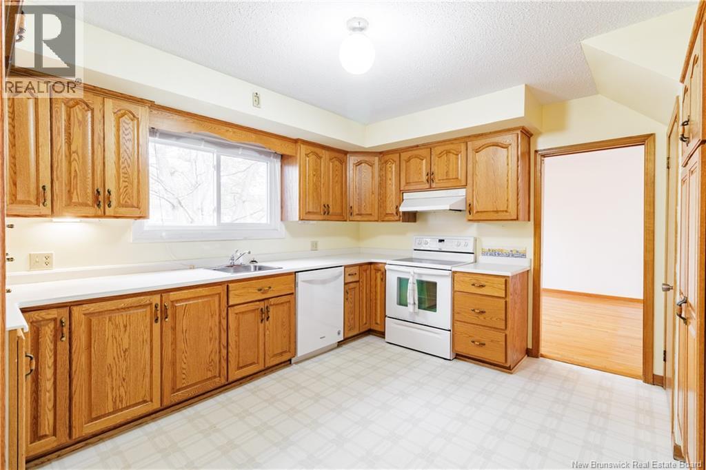 117 Epworth Circle, Fredericton, New Brunswick E3A 2M7 - Photo 11 - NB129145