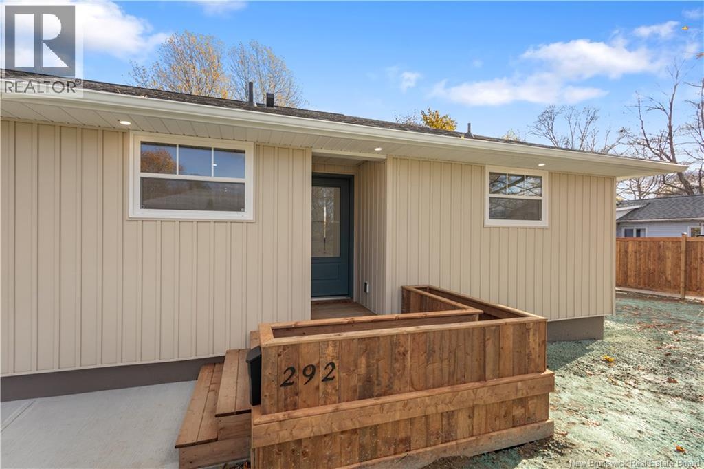 292 Beechwood Drive, Miramichi, New Brunswick E1V 1C9 - Photo 2 - NB129283